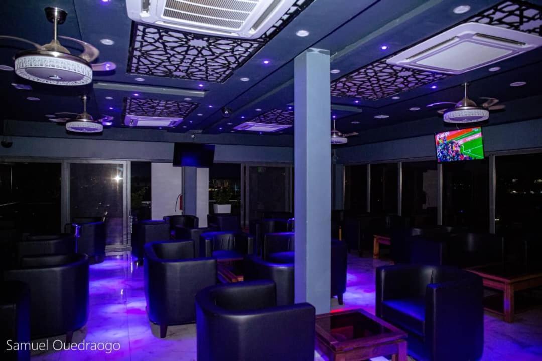 Complexe Hotelier And Ouagadougou Luaran gambar